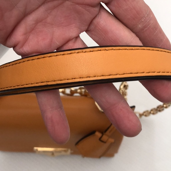 MICHEAL KORS LEATHER CROSSBODY HANDBAG WOMENS SIZE S - Picture 12 of 15